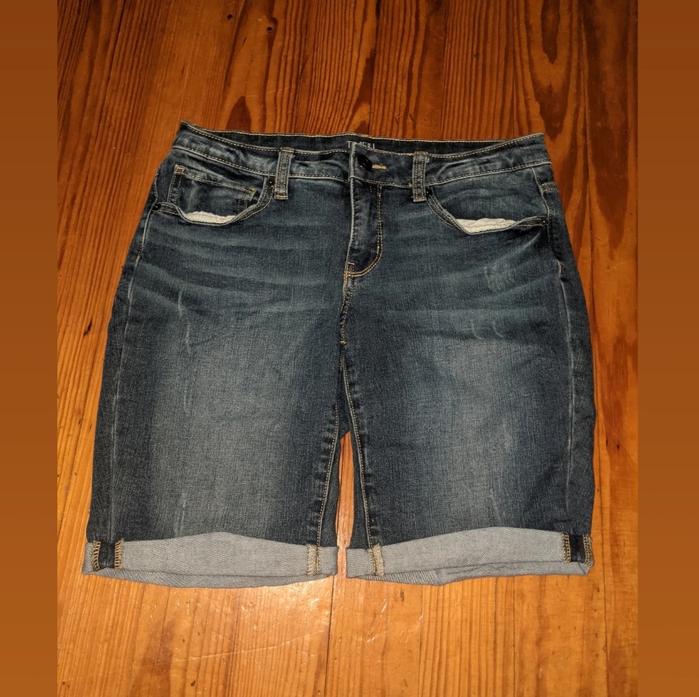 Time and Tru | Size 12 | Mid-Rise Denim Jean Shorts